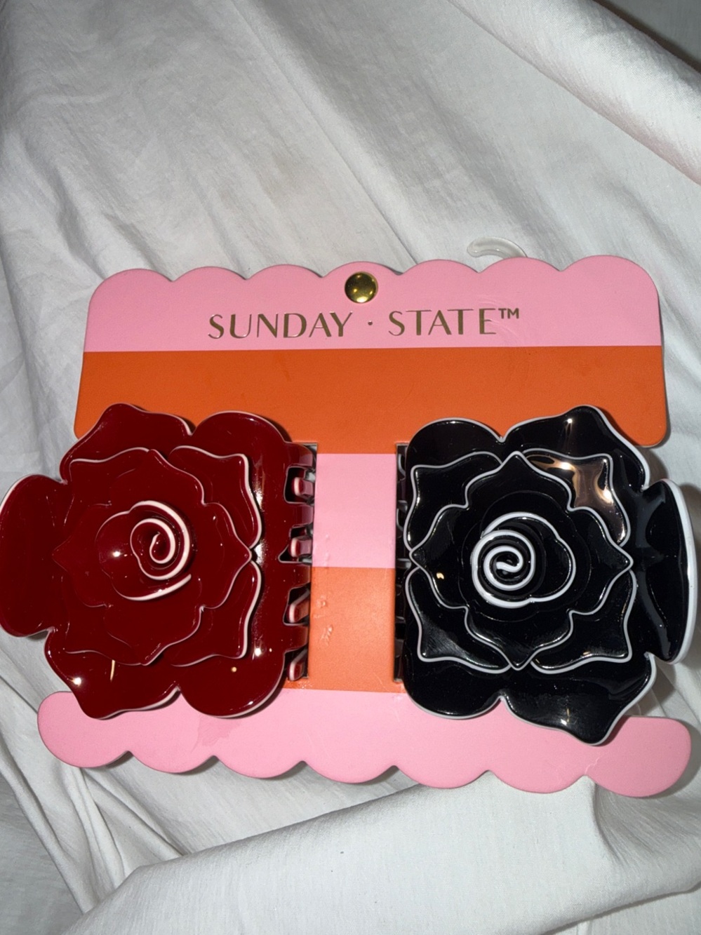 Sunday State Rose Double Claw Clip - Red & Black